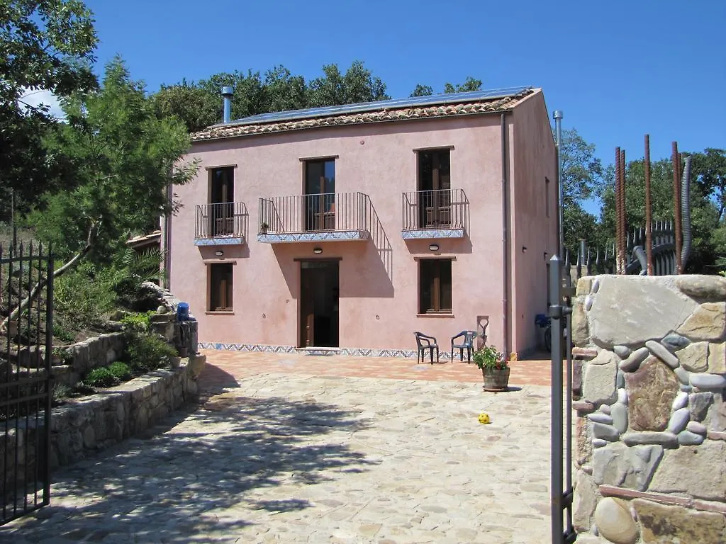 Agriturismo San Pietro Gangi Farm stay